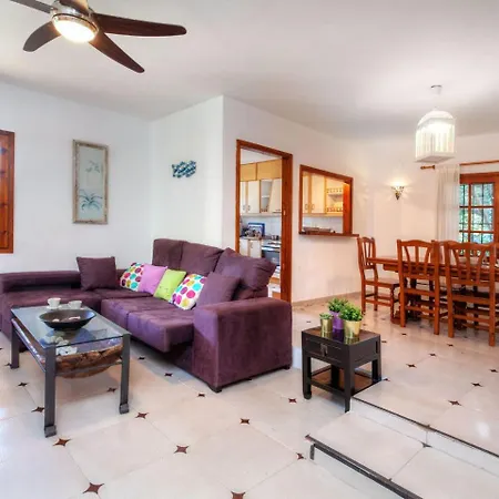 Holiday home Izan By Interhome